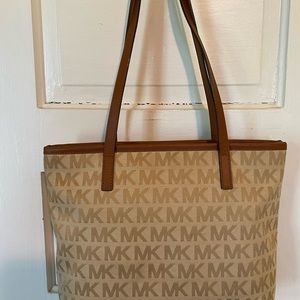 Michael Kors purse
